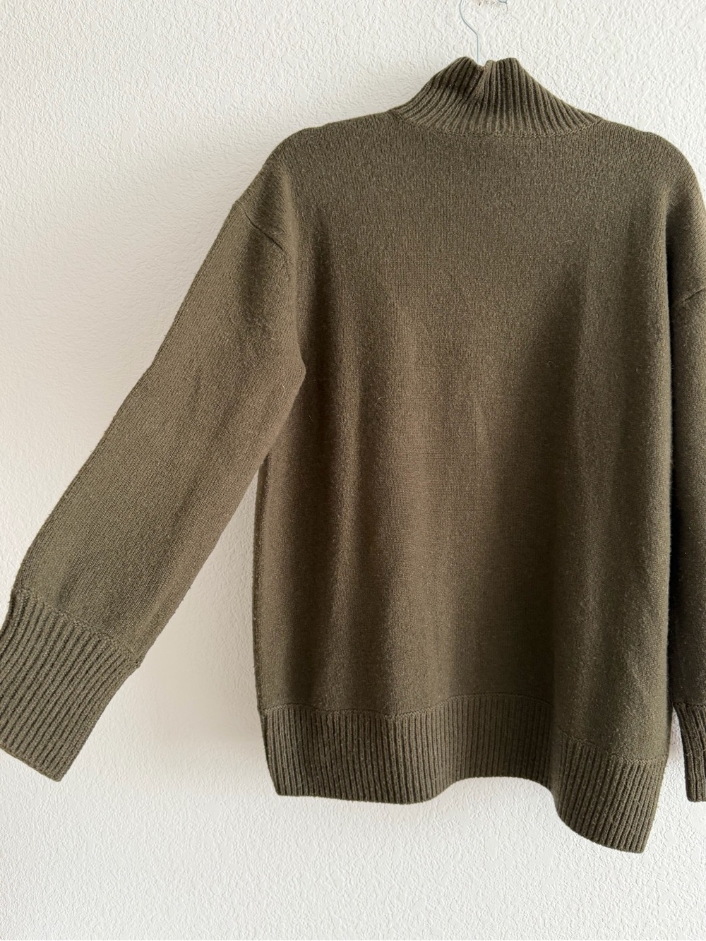 VINCE Cashmere Turtleneck Sweater Green funnel mock neck Medium - Picture 7 of 7